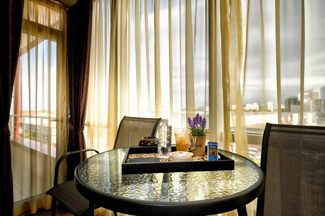 Hotel City Burgas 2*,